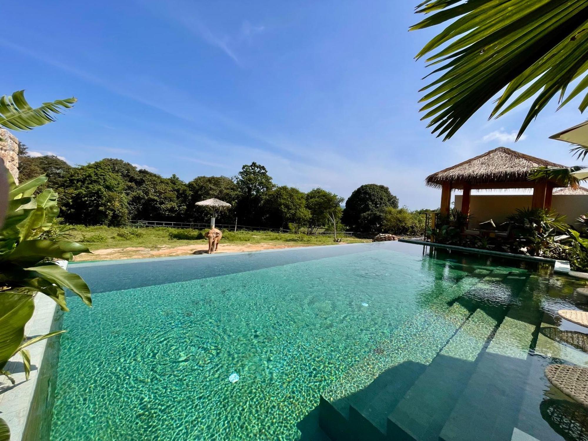 Wild Cottages Elephant Sanctuary Resort Amphoe Koksamui Exteriör bild